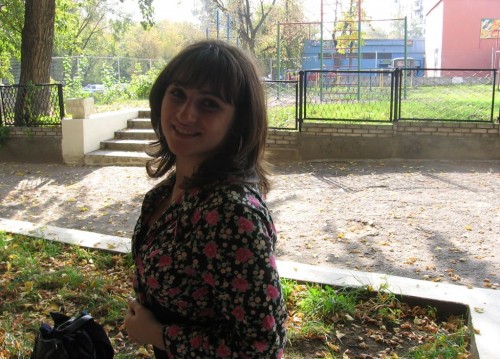 Вика шалит на камеру